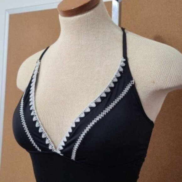 Bar III Women's black/White One-Piece Swimsuit Size L - Picture 4 of 12